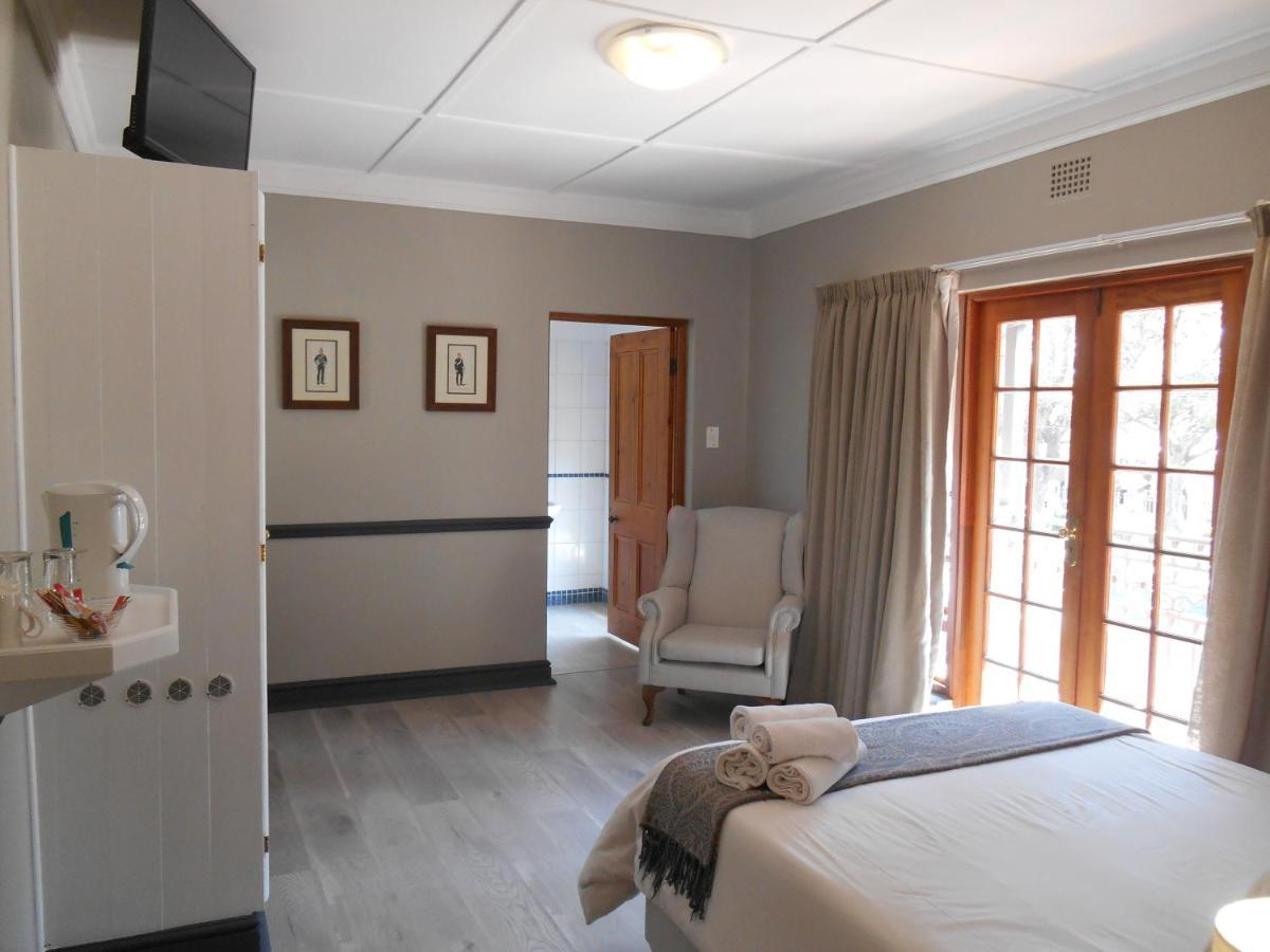 Oakwood Lodge Bloemfontein Zewnętrze zdjęcie A room at the hospital