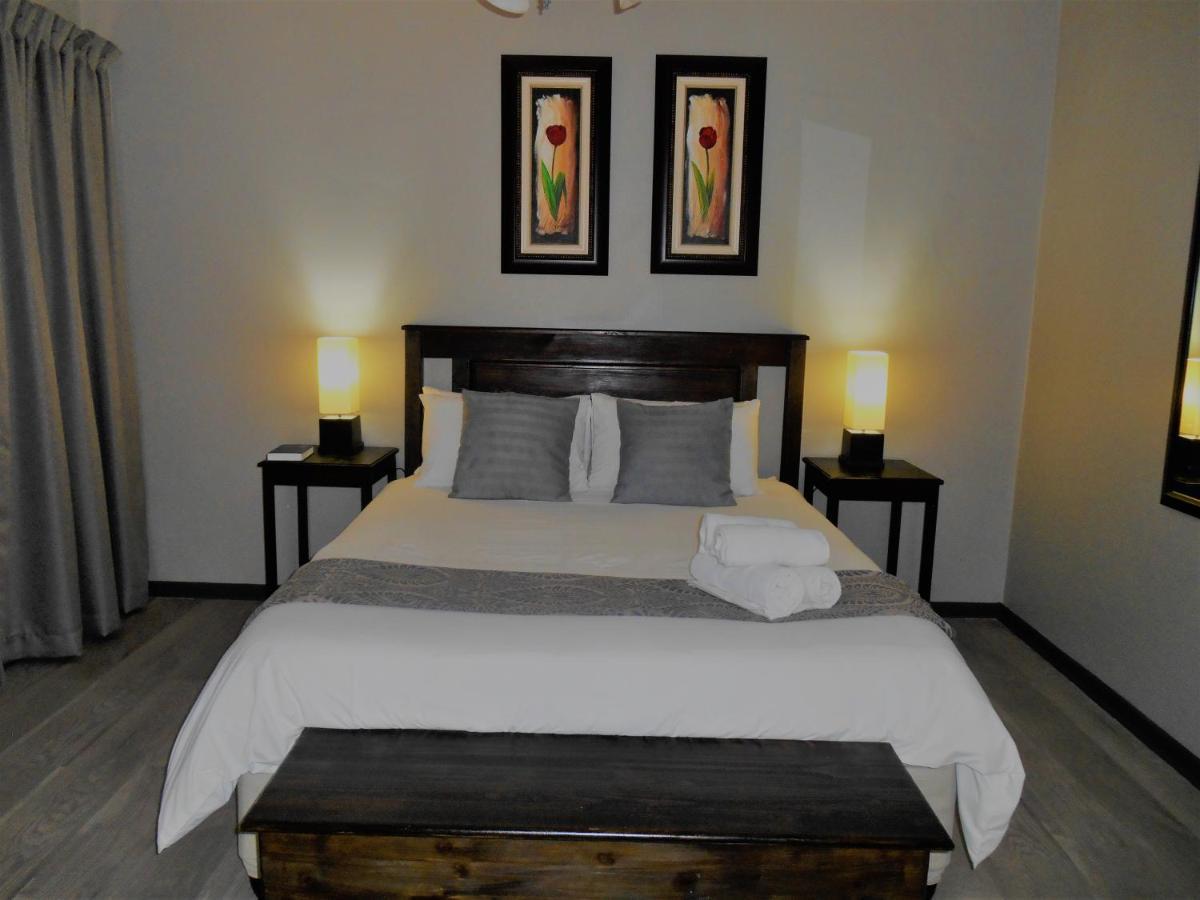 Oakwood Lodge Bloemfontein Zewnętrze zdjęcie